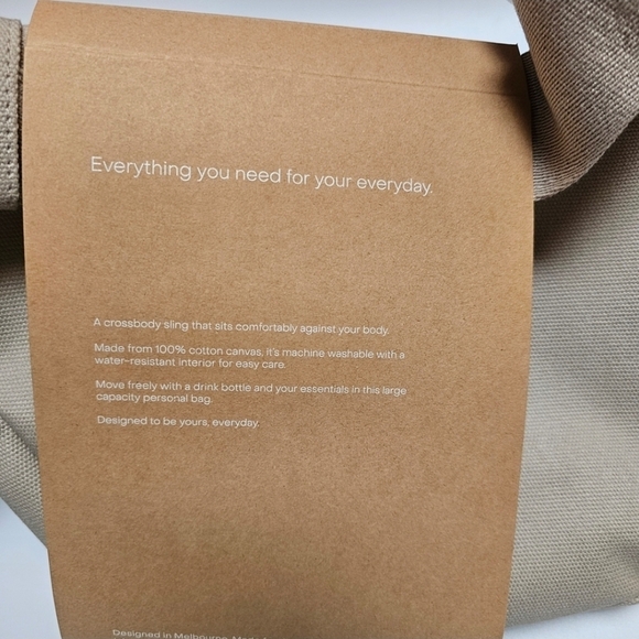 NWT JULY The Everyday Crescent Bag - Picture 8 of 10